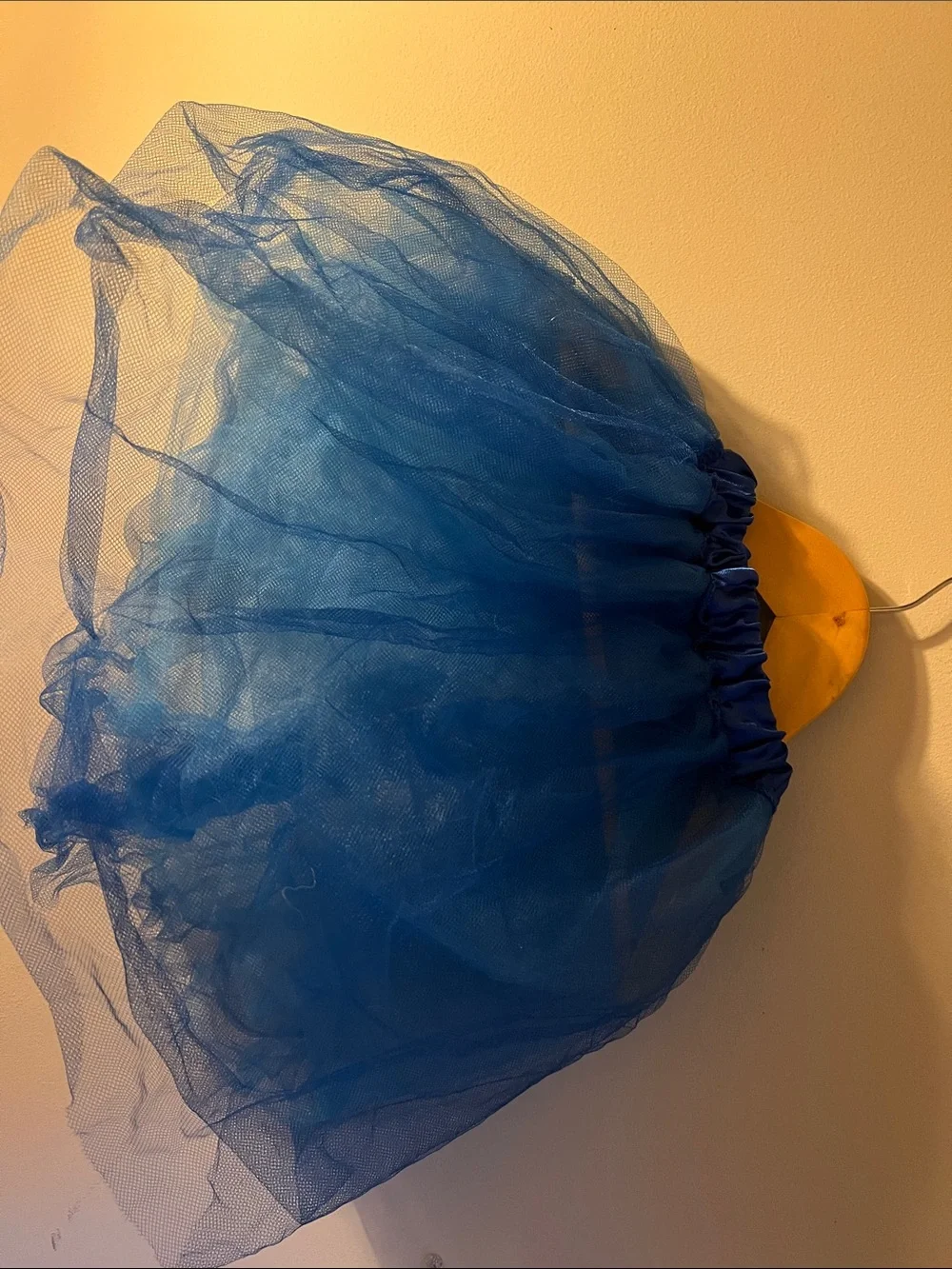 N/A charming blue